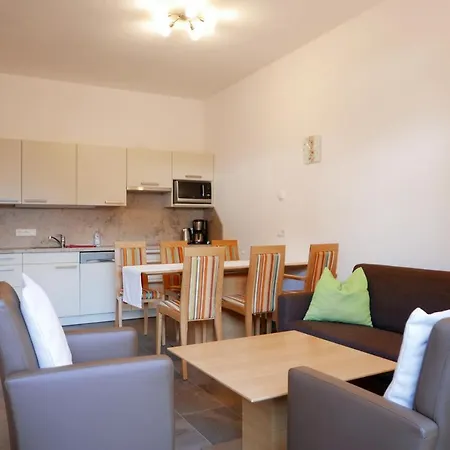 Deluxe Schraberger Апартаменты *